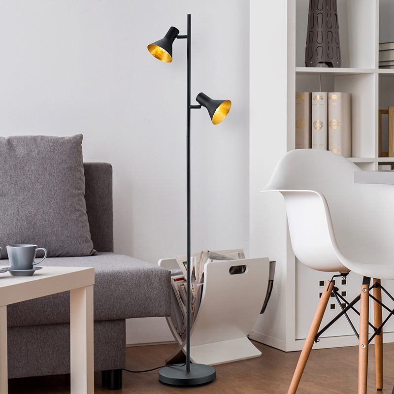 Lampadaire industriel noir, Verena, avec interrupteur