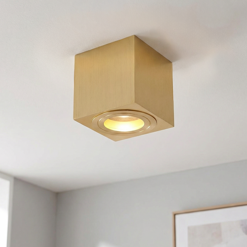 Spot en saillie laiton en métal, Alion, IP44 Spot en saillie laiton en métal, Alion, IP44