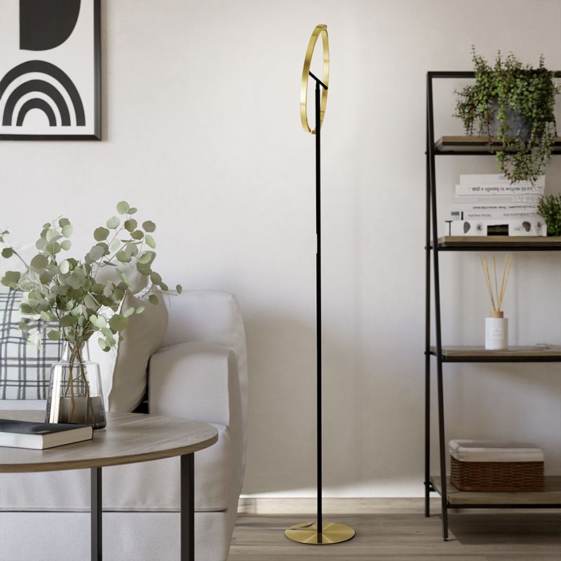 Lampadaire laiton en plastique, Corwin, 8,8W, 3000K LED, avec variateur tactile Lampadaire laiton en plastique, Corwin, 8,8W, 3000K LED, avec variateur tactile