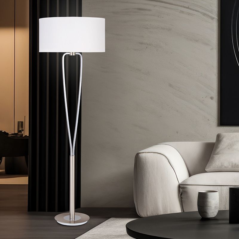Lampadaire moderne nickel, Lola, avec interrupteur Lampadaire moderne nickel, Lola, avec interrupteur