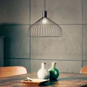Suspension noire industrielle, Adama