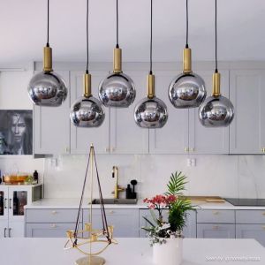 Suspension grise design, Giada
