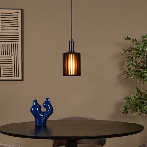 Suspension moderne noire, Lambres