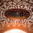 Suspension orientale cuivre, Zina