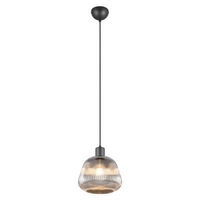Suspension moderne noire, Meriem