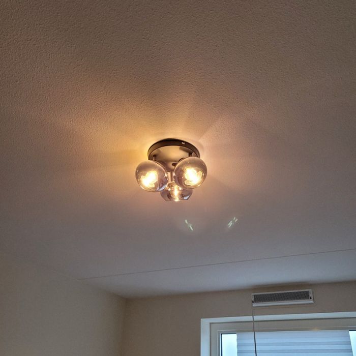 Spot plafond noir design, Skip