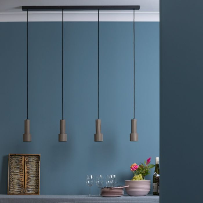 Suspension marronne moderne, Ugur