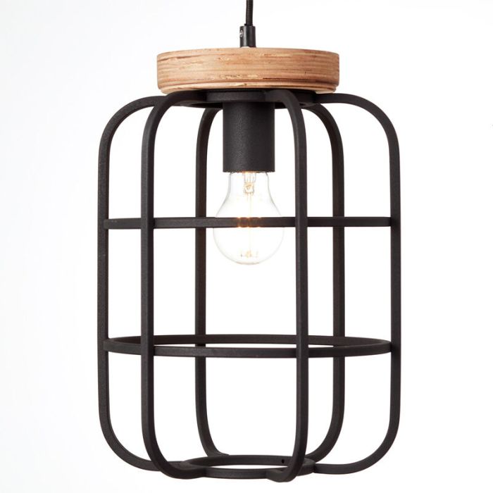 Suspension en bois noire, Taede