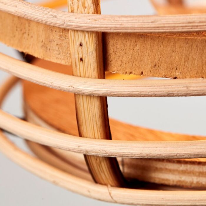 Suspension en bois noire, Deacon