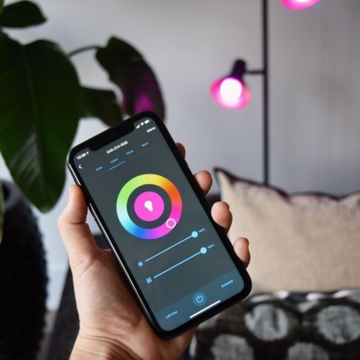Calex ampoule LED connectée GU10 4,9W, RGBW