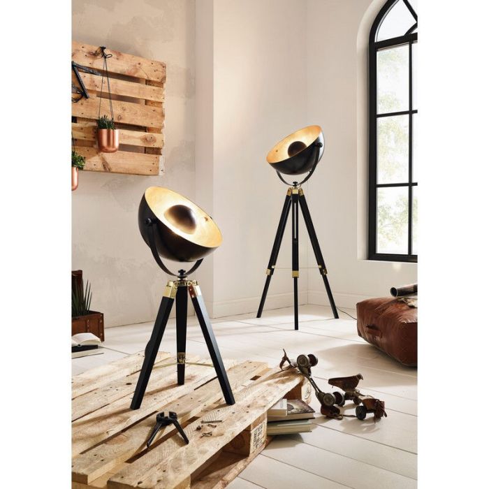 Lampe de table noire en acier, Nickolas, avec interrupteur