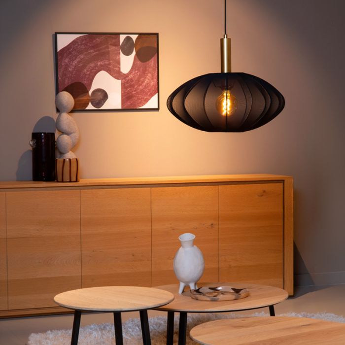 Suspension moderne noire, Corina