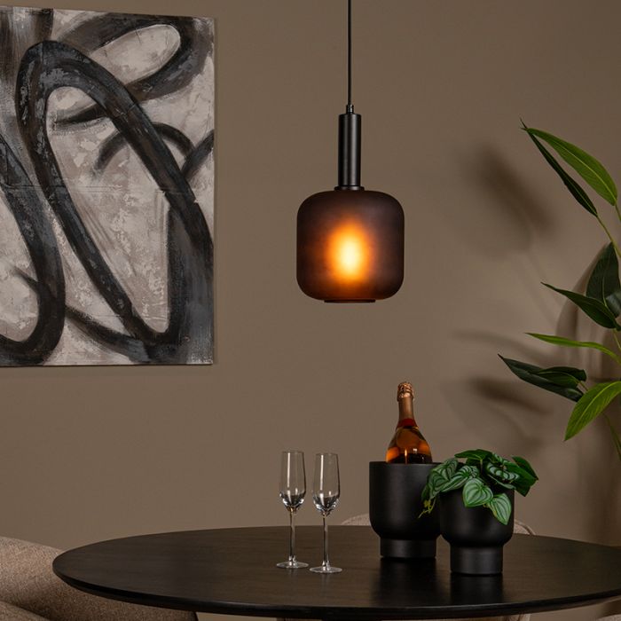 Suspension moderne noire, Eloise