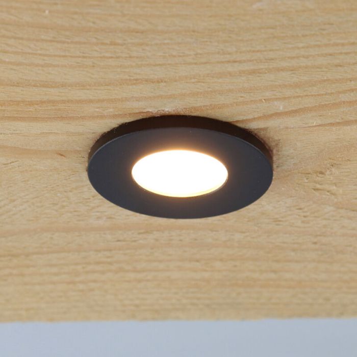 7 spots encastrés veranda noir Dico, IP65, avec kit de connexion et télécommande