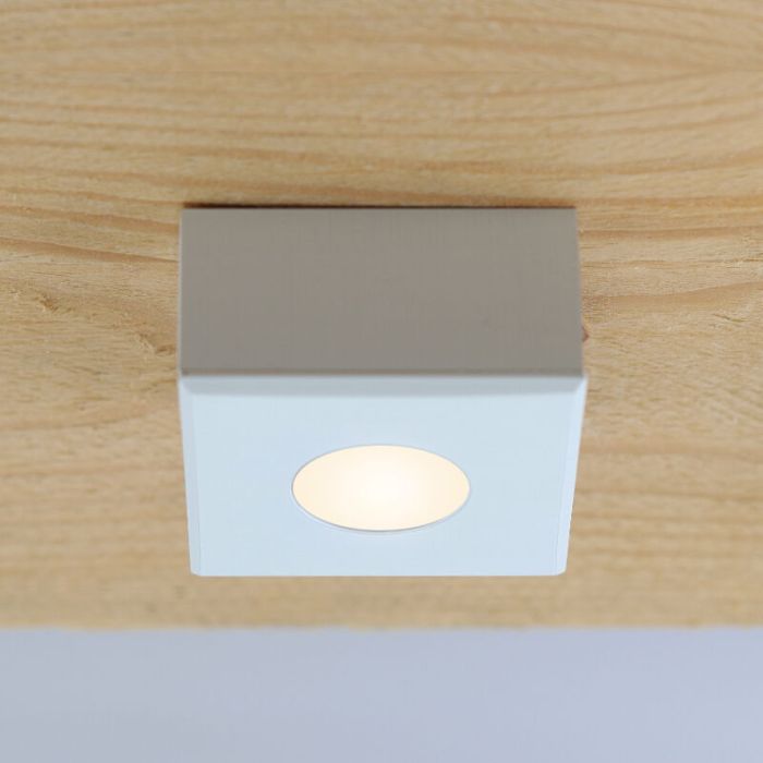 5 spots en saillie veranda carrés blancs Fredo, IP44, avec kit de connexion et télécommande